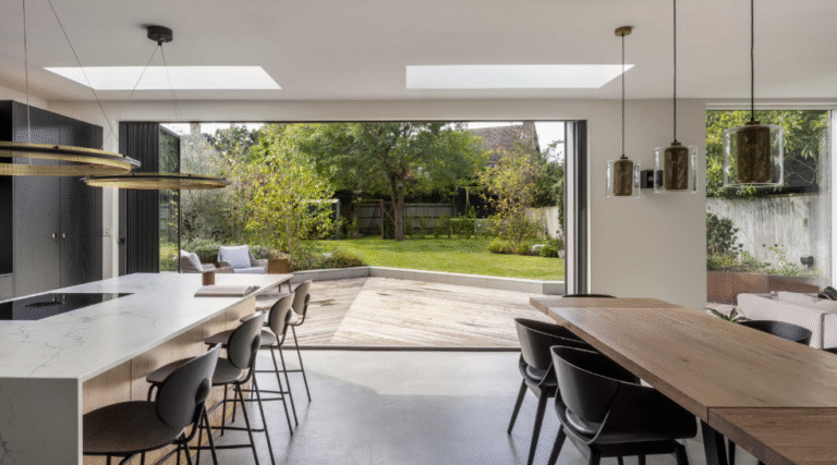 7 Ways Bifold Windows Are Elevating Modern Architecture 